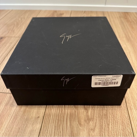 NWT Giuseppi Zanotti Alien Crystal-Detailed Leopard Sandals - Picture 6 of 15